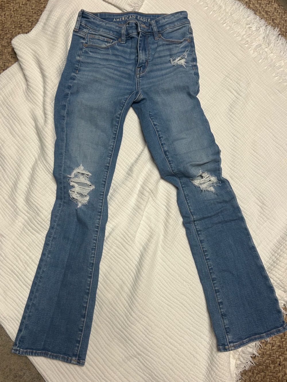 American Eagle Outfitters Light Blue Distressed Skinny Jeans